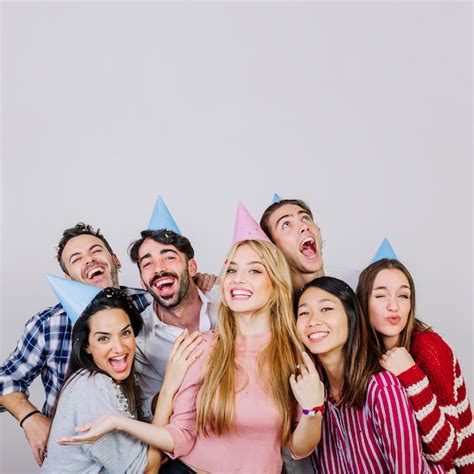 Group Of Friendly Friends Celebrating Birthday Photo Free Download