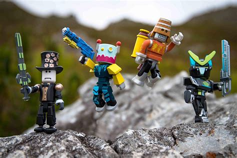 Roblox Figure Pack Robot Riot 4 Mix And Match Action Figures