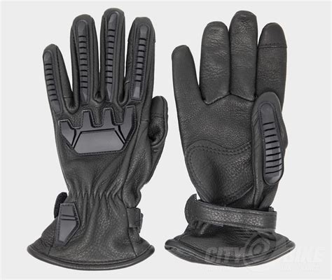 Same glove, with a bit longer wrist section.but it. Whole Lotta Glove: Lee Parks Sumo Gloves | CityBike Magazine