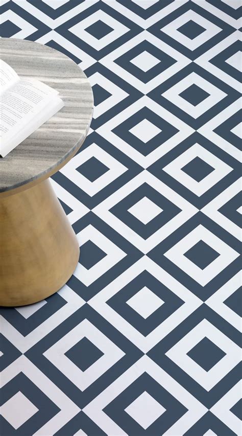 Argyle Is A Diamond Pattern Flooring Design That Features A Strikingly
