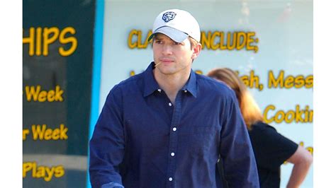 Ashton Kutcher S Daughter Is Too Affectionate 8 Days