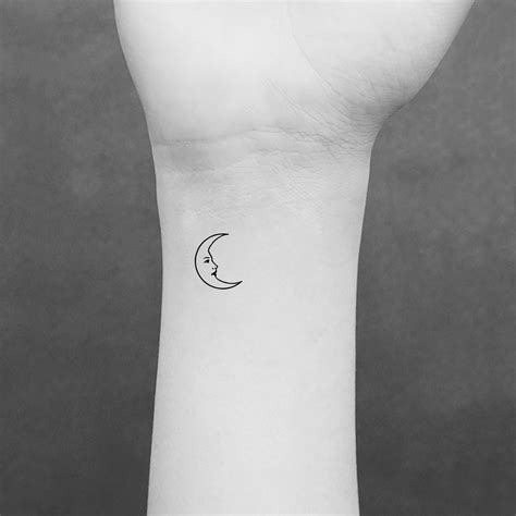 Share 77 Simple Crescent Moon Tattoo Best Thtantai2