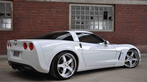 Arctic White 2000 Chevrolet Corvette