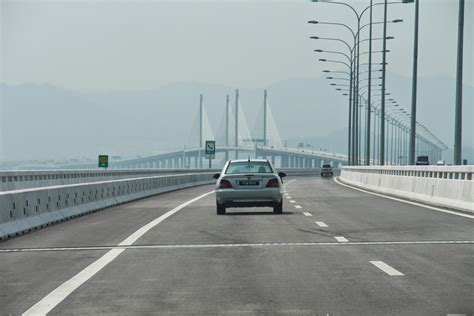 The sultan abdul halim mu'adzam shah bridge, also called the second penang bridge, is the second physical connection between the two sides of penang it was renamed by prime minister datuk seri najib tun razak after tuanku abdul halim muadzam shah , the sultan of kedah and the reigning. Muhammad Qul Amirul Hakim: Jambatan Sultan Abdul Halim ...