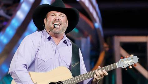 Garth Brooks Postpones Las Vegas Stadium Show To 2021 Due To The