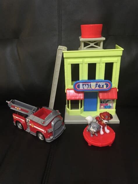Spin Master Paw Patrol Adventure Bay Town Set With Marshall Toy For