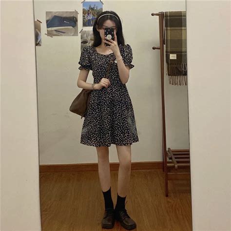 Po Korean Ulzzang Ditsy Floral Dress Women S Fashion Dresses And Sets Dresses On Carousell