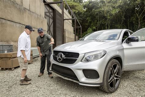 Les Suv De Mercedes à Lépreuve De Jurassic World Spotern