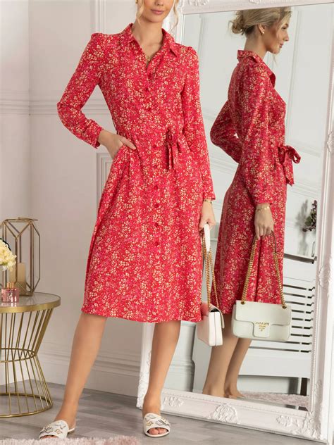 Download Rouje Red Dress Mirror Wallpaper