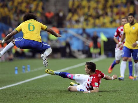 Brazil Wins World Cup Opener Against Croatia 3 1 Kunr
