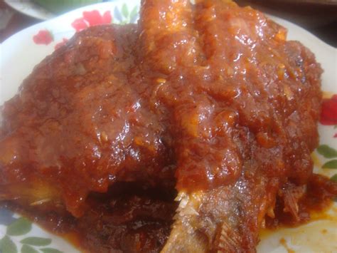 Ribuan talapia merah air bukit anoklanchang. Warisan Bonda Resepi: IKAN TALAPIA masak merah...