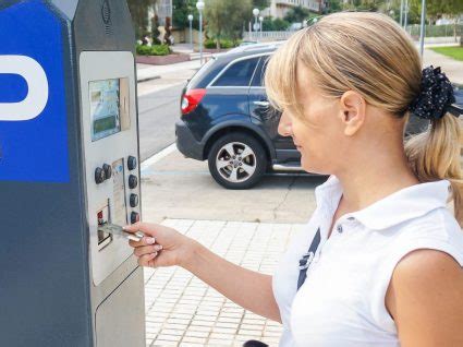 A emel tem como objecto a gestão do estacionamento e a melhoria da mobilidade em lisboa, integrados no sistema global de mobilidade e acessibilidades definidos pela cml. EMEL lança aplicação de estacionamento para frotas