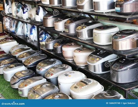Shop Selling Japanese Second Hand Kitchen Equipment Rice Cooker Stock