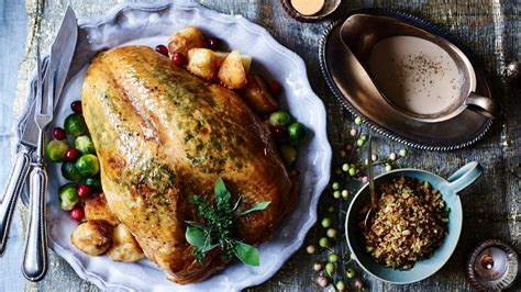 Gordon Ramsay's roast turkey crown | Recipe | Roasted turkey, Turkey