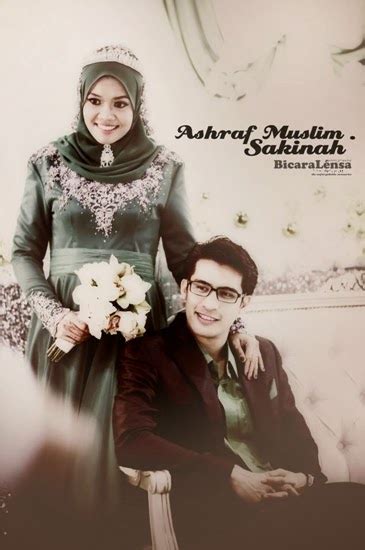 (tahniah) wan sakinah isteri ashraf muslim hamil anak ketiga. 7 Lagi Gambar Resepsi Ashraf Muslim & Wan Sakinah