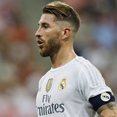 His decent and crazy look is the best option to follow the short haircut for the sergio aguero is famous footballer for his grey hairstyle. Sergio Ramos Long Hair And Beard : How To Style Latest ...
