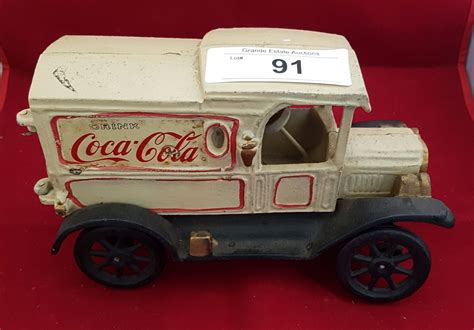 The festive truck will visit 19 locations nationwide, before making its final stop in london. CAST IRON 1920'S COCA COLA DELIVERY TRUCK