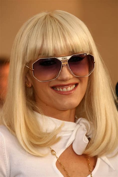 Gwen Stefanis Hairstyles Over The Years Headcurve