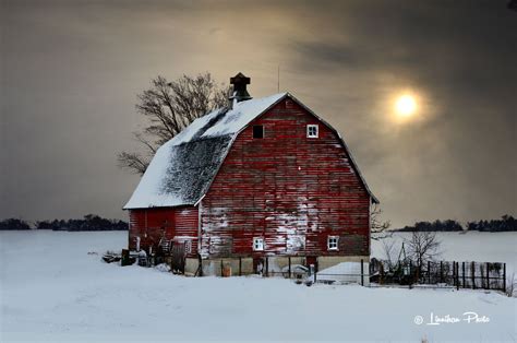 Red Barn In Winter 36 Old Red Barn In The Snow At Sunset Etsy Barn