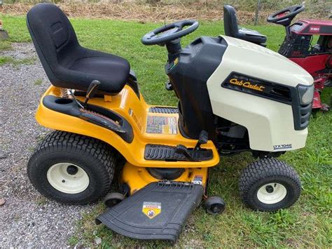 Cub Cadet Ltx 1042 Hydrostatic Mower Runs Drives And Cuts As It