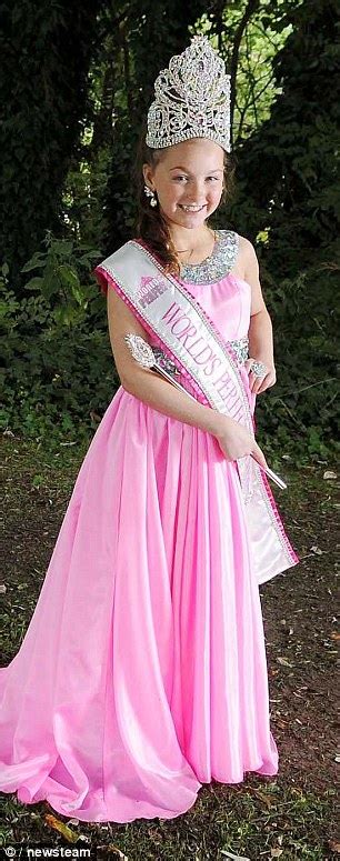 british schoolgirl alexia bates wins global beauty pageant in america wearing a £20 dress bought