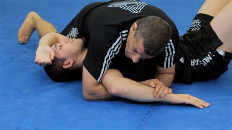 How To Do A Kimura From Side Control Mma Submissions Youtube