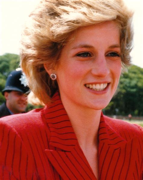 She married the heir to the british throne, prince charles, on july 29, 1981. Candid pictures of Princess Diana, Prince William, Queen Elizabeth captured in royal family fan ...