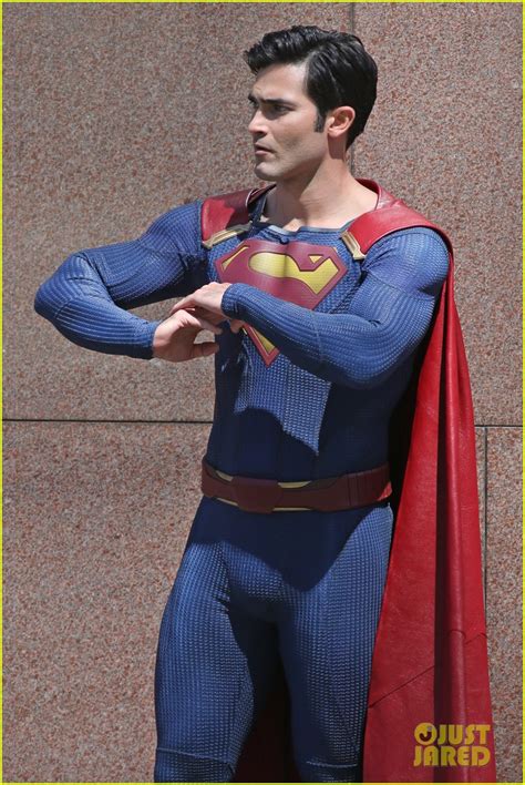 Tyler Hoechlin Films First Scenes As Superman For Supergirl Photo 3721174 Tyler Hoechlin