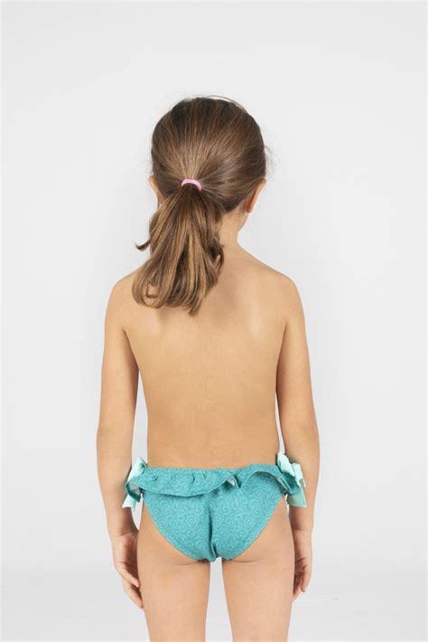 Niña Culetinand中学女子裸小学生少女11歳peeping Imagesize
