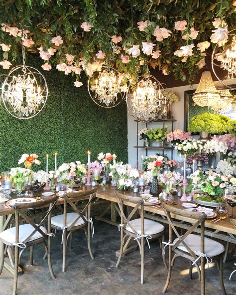 Past Secret Garden Party Themes 47 Unconventional But Totally Awesome Wedding Ideas