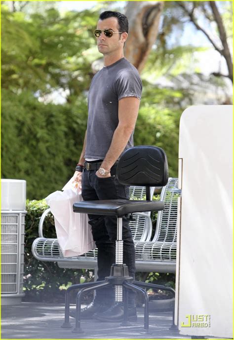 Want to discover art related to undertaker? Justin Theroux: Shopping in Beverly Hills!: Photo 2573433 ...