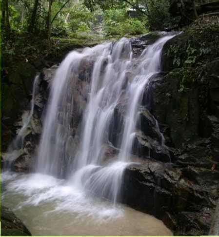 Kanching rainforest waterfalls are located between selayang and rawang in selangor and is a very popular tourist destination. Templer's Park | Malaysia Tour