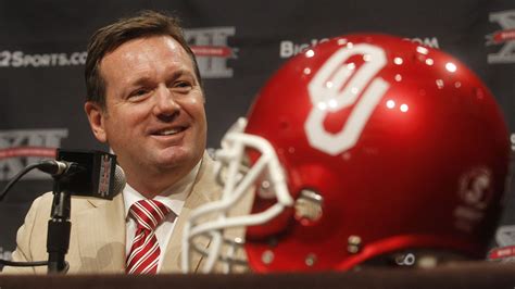 Bob Stoops Has Returned To The Oklahoma Coaching Staff At Least