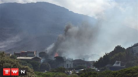 firefighters battle blaze at oatlands holiday resort in simons town youtube