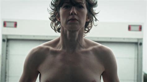 Carrie Coon Nue Dans The Leftovers