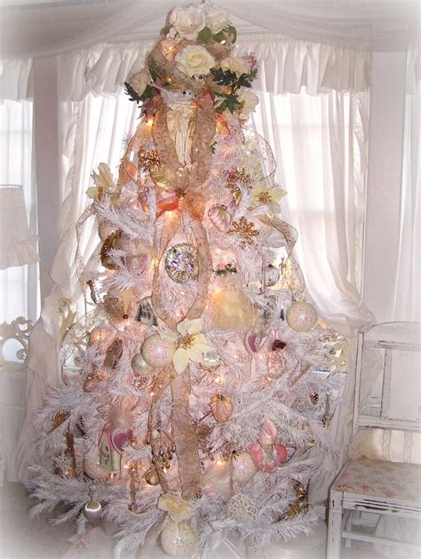 40 Fantastic Shabby Chic Christmas Decoration Ideas Decoration Love