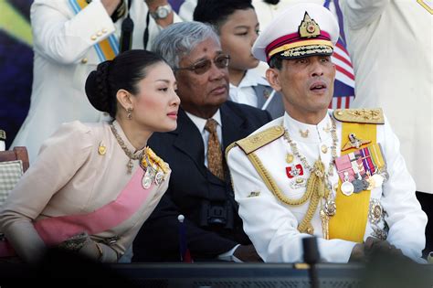 Thailand's Crown Prince divorces wife | SBS News