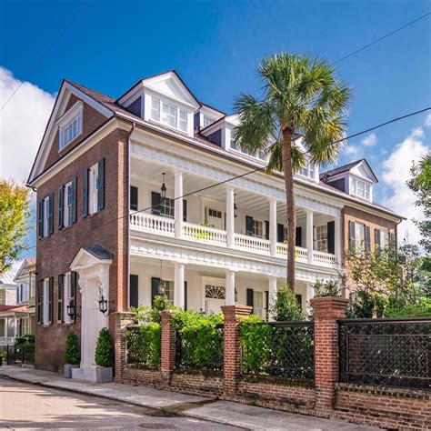 A Traditional Style House Row House In Charleston South Carolina