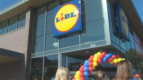 Afficher les détails du salaire. New Lidl grocery store in Goose Creek jam packed for grand ...