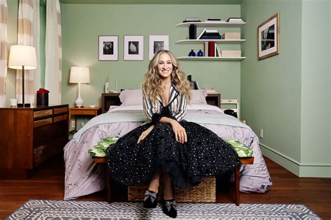 step inside carrie bradshaw s sex and the city apartment—now on airbnb vogue