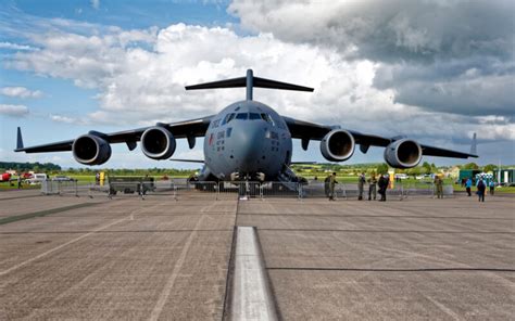 C 17 Globemaster Iii History Features And Performance