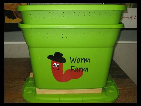 Worm Farm Easy Kids Science Project Worm Farm