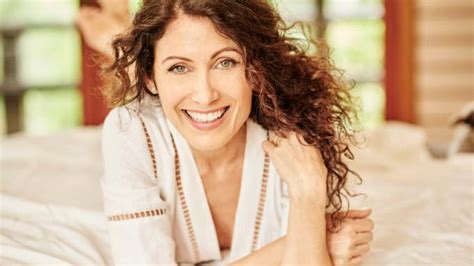 Lisa Edelstein On ‘girlfriends Guide To Divorces Coming To An End