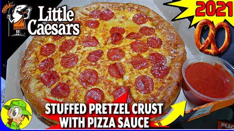 Little Caesars Stuffed Pretzel Crust With Pizza Sauce 2021 Review 💪🥨🍕