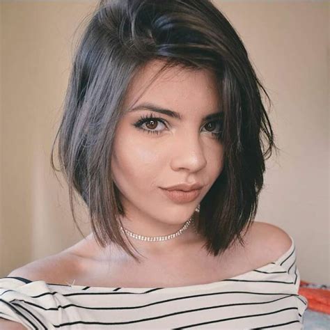 It seems like short hair is low maintenance but that's not always the this blown back hairstyle is a brushed look with volume. 10 Classic Shoulder Length Haircut Ideas - Red Alert ...