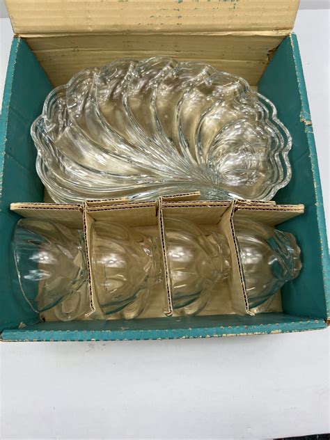 Hazel Atlas Glass Informal Seashell Clear Snack Set Cups Plates Swirl