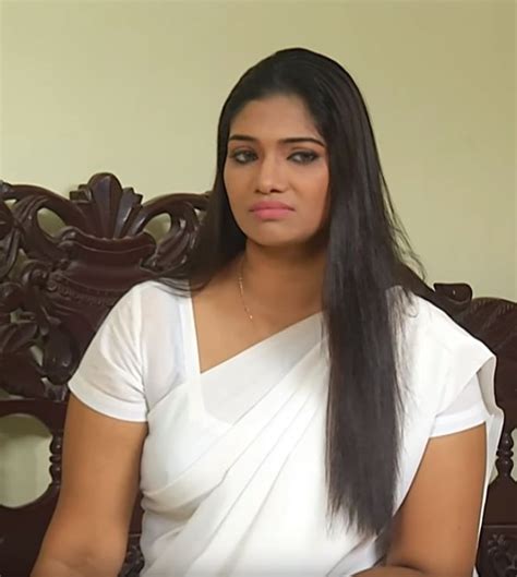 Tamil Serial Actress White Saree Photos Hot Saree Pics