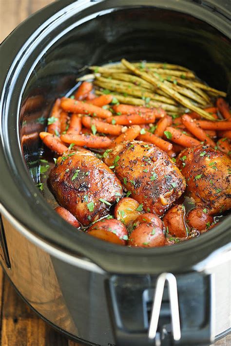 Thirty minutes before serving, remove chicken and shred. Slow-Cooker Honey-Garlic Chicken and Vegetables | 60 ...