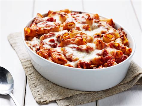 Three Cheese And Spicy Sausage Baked Pasta Recipe Food Network