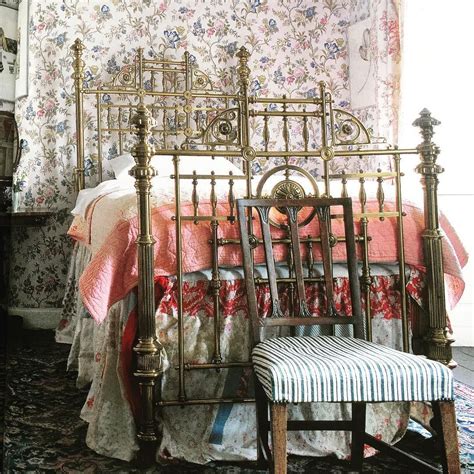 🌸🍁🌸🍁bedknobs And Broomsticks From Theworldofinteriors Chintz
